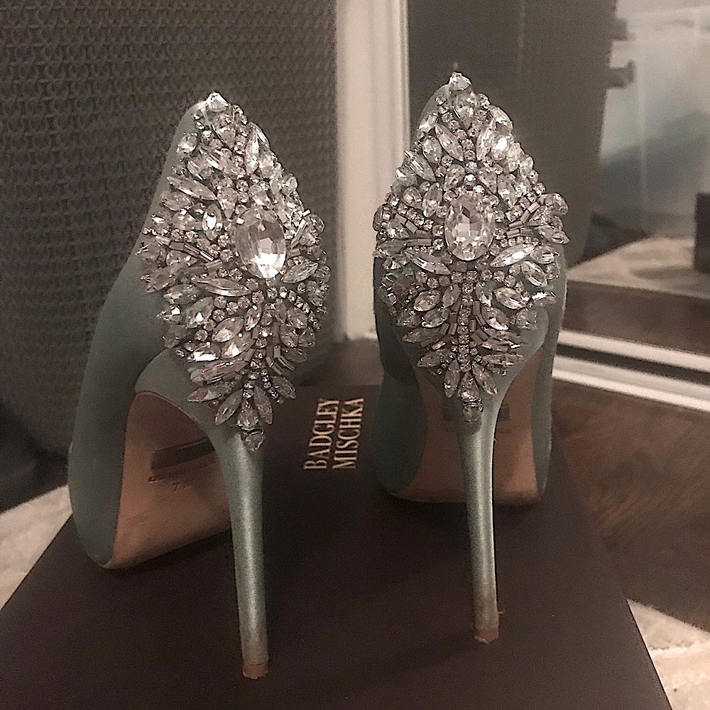 Badgley mischka heels